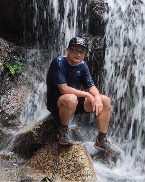 Yong Niann Long